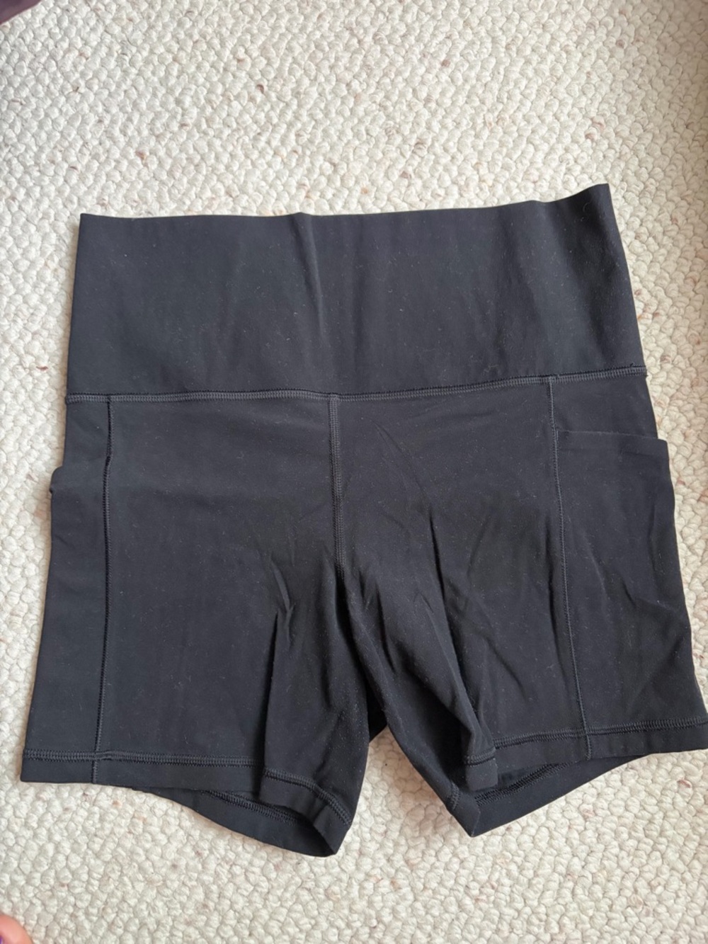 Athleta Black Salutation Stash High Rise 5" Short with Side Pockets - Picture 5 of 7